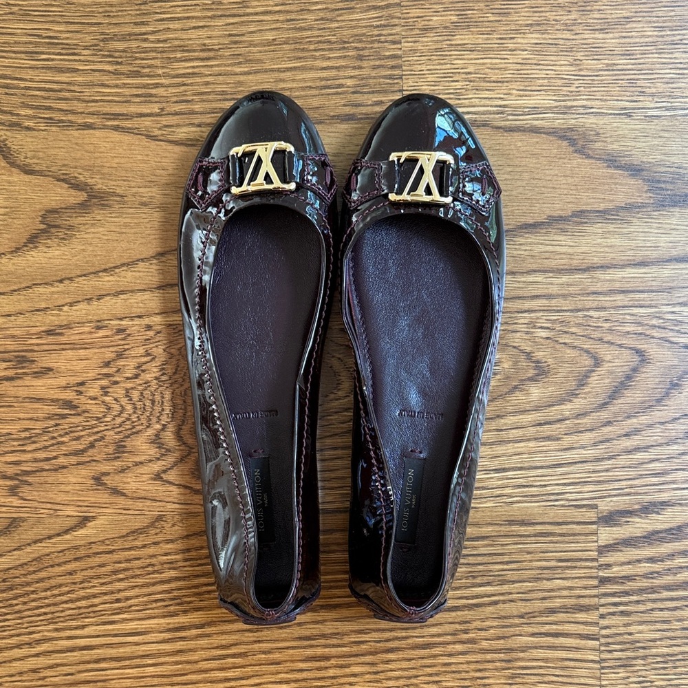 Louis Vuitton Patent Flats